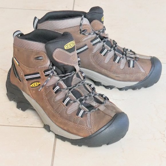 keen wide mens shoes